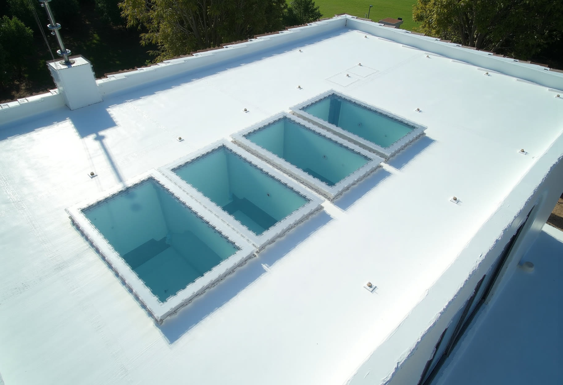 Flat-roof addition
